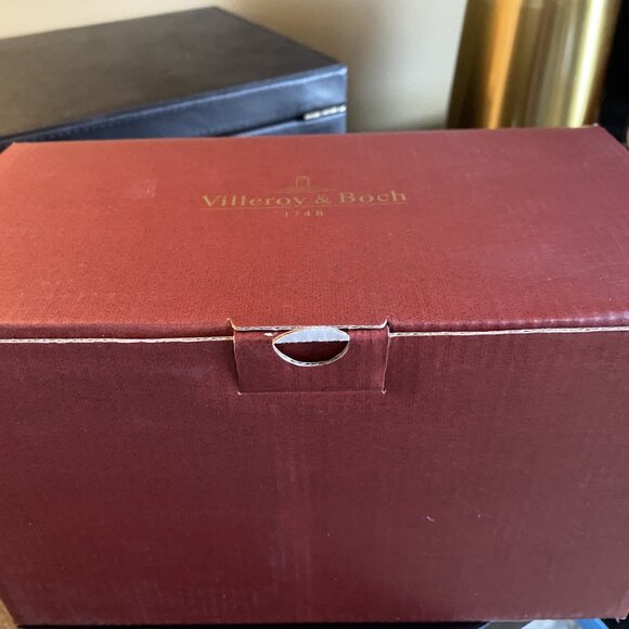 VILLEROY & BOCH, Santa Claus in Sleigh w/ Reindeer Christmas Figurine - Picture 12 of 12